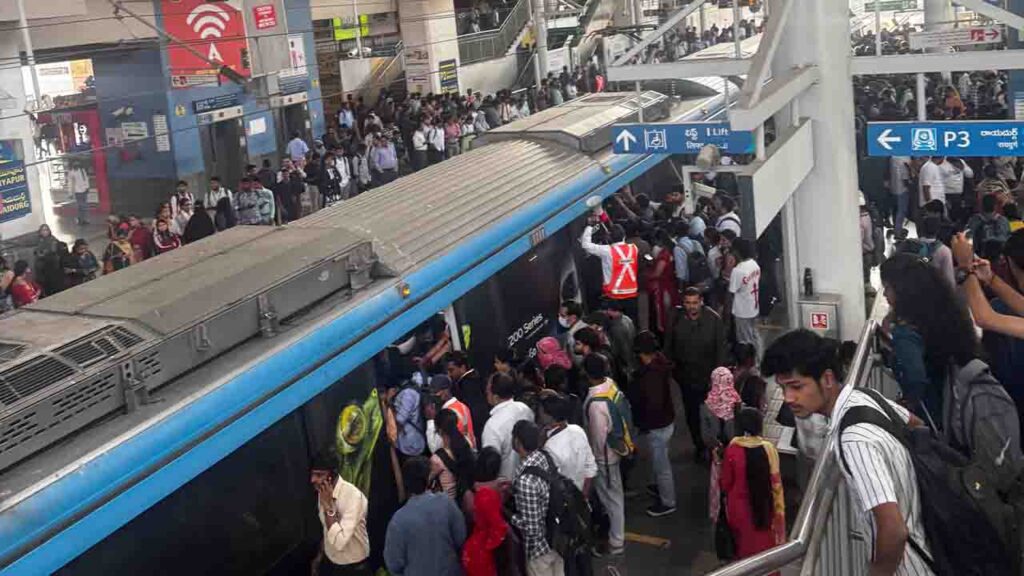 Hyderabad Metro Delays Due to Technical Glitch