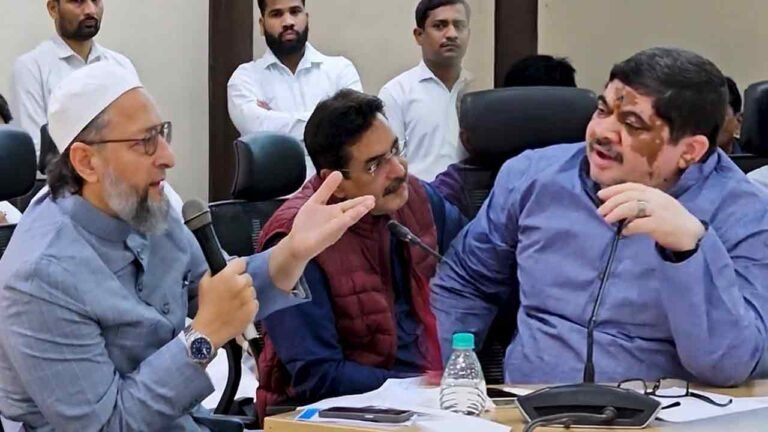 AIMIM Delegation Meets Telangana Minister to Address Housing and Ration Card Issues for Hyderabad’s Homeless