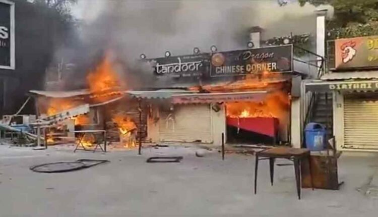 Major Fire Accident In A Tiffin Centre And Mahindra Car Showroom