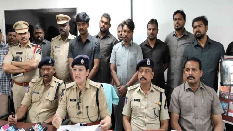 Three Members Of Attention Diversion Gang Arrested In Hyderabad: Rs. 7.6 Lakh Cash Recovered