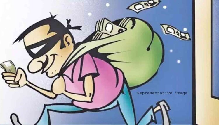 Thieves Break Into Grocery Store In Uppal, Escape With Rs. 7 Lakh Cash