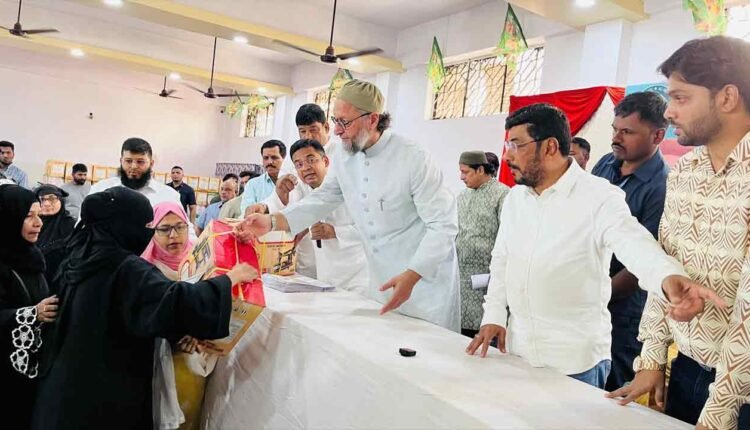 WATCH | Asaduddin Owaisi Distributes 401 Sewing Machines To Women In Yakutpura