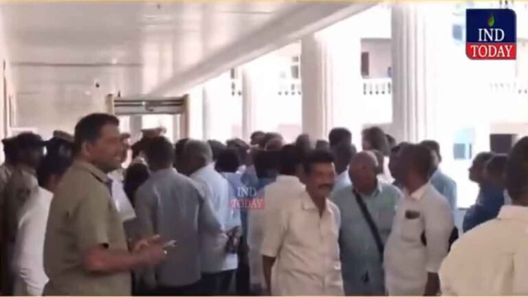 Congress Turns ‘20% Commission Sarkar’ – Secretariat Erupts in Protest