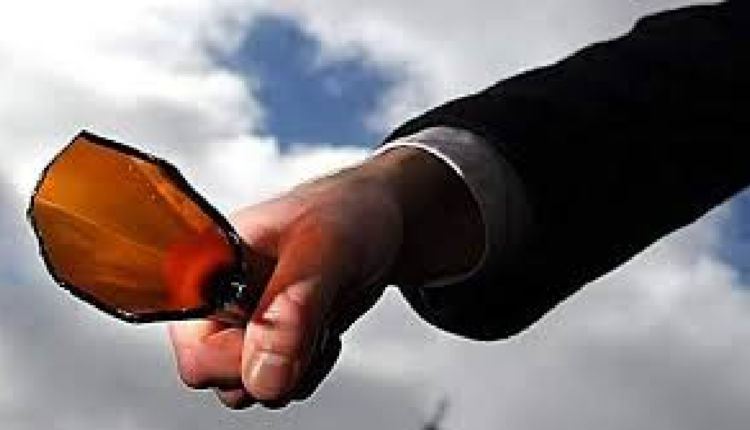 Bike Racer Hits Constable With Beer Bottle In Banjara Hills