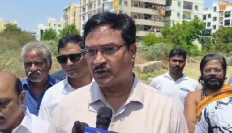 HYDRA Cracks Down on Encroachment at Gangaram Peddacheruvu