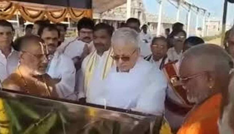 Governor Jishnu Dev Varma Visits Yadagirigutta Temple 