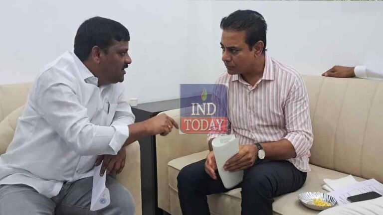 Teenmar Mallanna Seeks KTR & Harish Rao's Support for BC Bill Protest in Delhi
