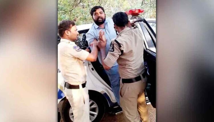 Police Crackdown on Osmania University Students Continues