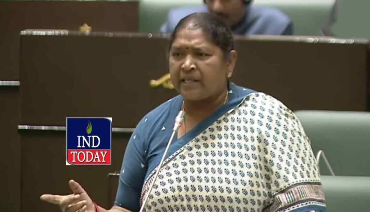 Seethakka Strong Counter To KTR On Budget 2025-26 