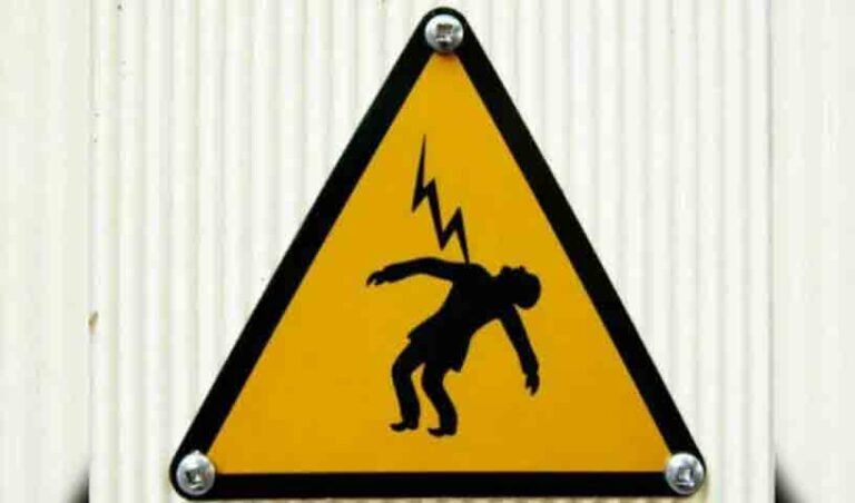 Father And Son Electrocuted While Removing Clothes From Line In Kothagudem