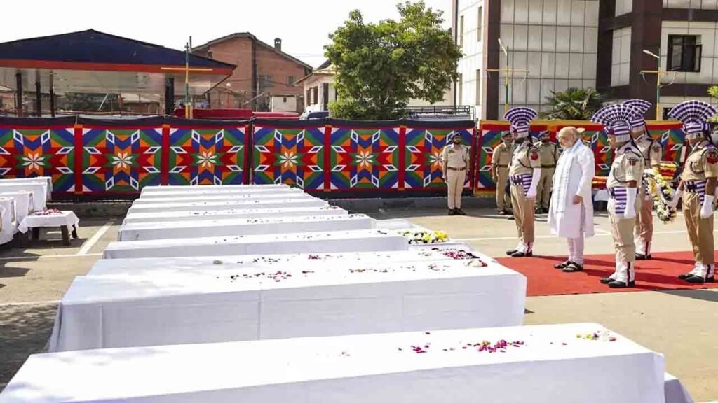 Pahalgam Terror Attack: Amit Shah Pays Tribute To Deceased: Helpline Numbers Released