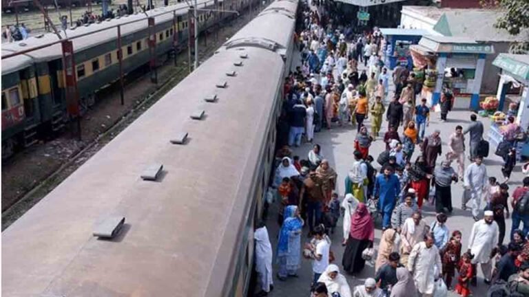 Longer Eid Holidays Come To An End As People Return To Work In Gulf