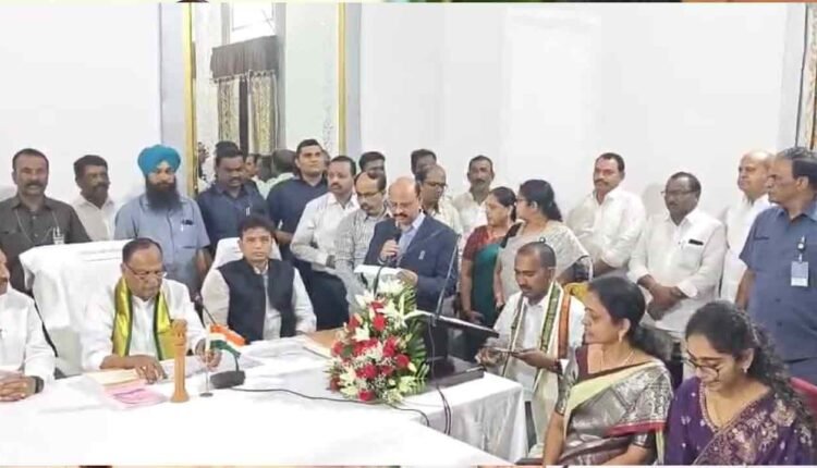 New Telangana MLCs Take Oath