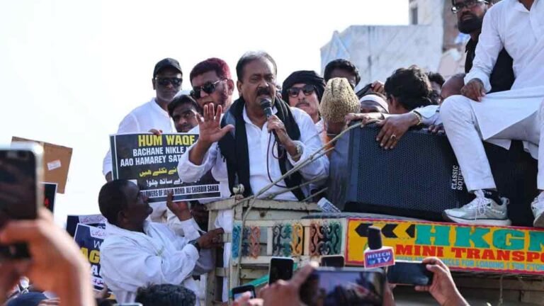 Shabbir Ali leads protest in Nizamabad against Waqf Amendment Act, says BJP wants to ‘snatch away Muslim assets’