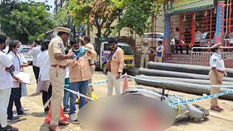 Man Stabbed To Death In Broad Daylight Near Niloufer, Nampally