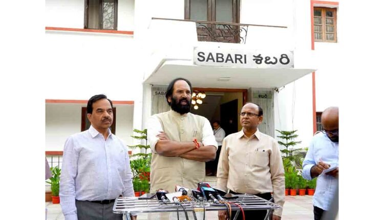 Uttam Kumar Reddy Urges CWC To expedite water allocation for Palamuru-Ranga Reddy, Sammakka-Sarakka projects