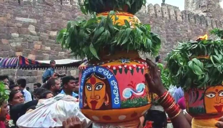 Golconda Bonalu Fair Draws Huge Crowds, Festivities Continue With Devotional Fervor