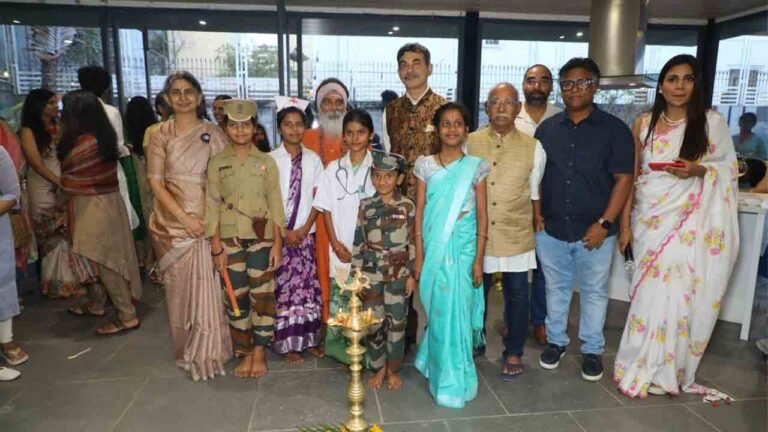 Paropakar 2025 – Art for Education Exhibition Opens with Special Preview in Hyderabad