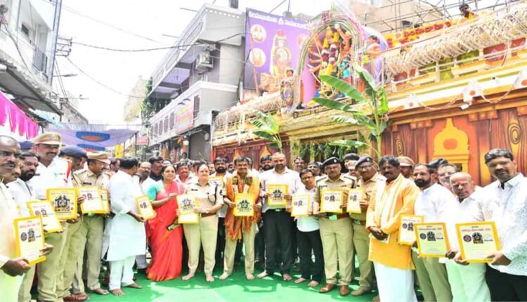 Hyderabad-Police-lal-darwaz