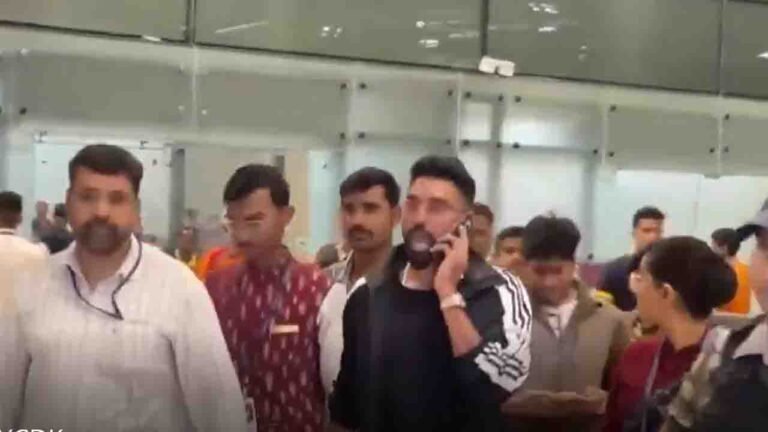 Hyderabad: Hero’s Welcome for Siraj After Match-Winning Performance at The Oval