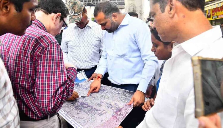 Flood Prevention Strategies Discussed By GHMC And HYDRA For Ameerpet Metro Station And Maitrivanam Localities