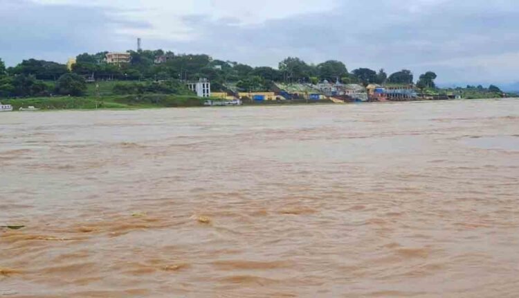 Second Warning Issued As Godavari Touches 48 Feet Mark