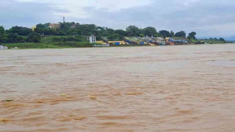 Second Warning Issued As Godavari Touches 48 Feet Mark