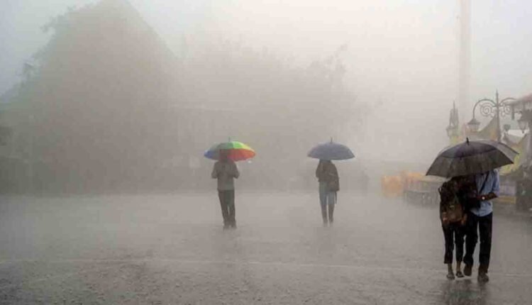 Heavy Rains Disrupt Hyderabad; Schools Half-Day, IT Staff Can Work from Home