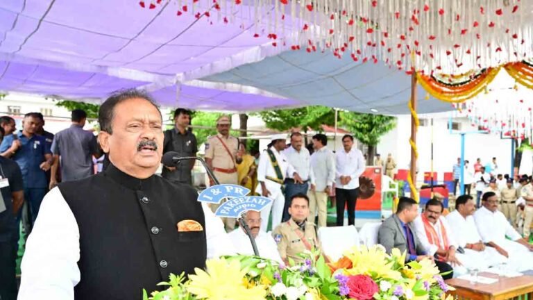 Shabbir Ali Leads Adilabad I-Day Celebrations With Call For Growth And Welfare Focus