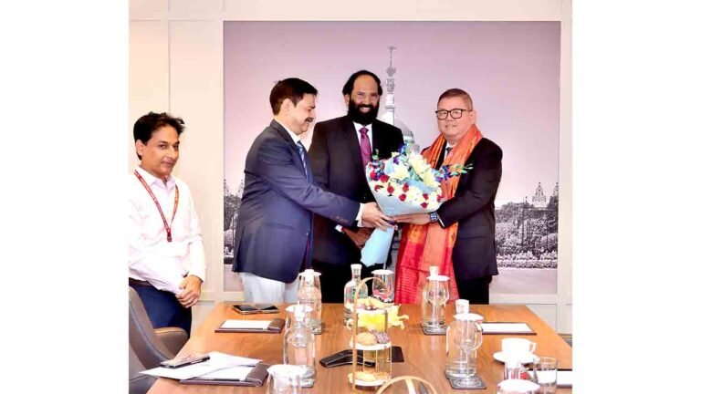 Minister Uttam Kumar Reddy Meets Philippines Minister In Delhi Today