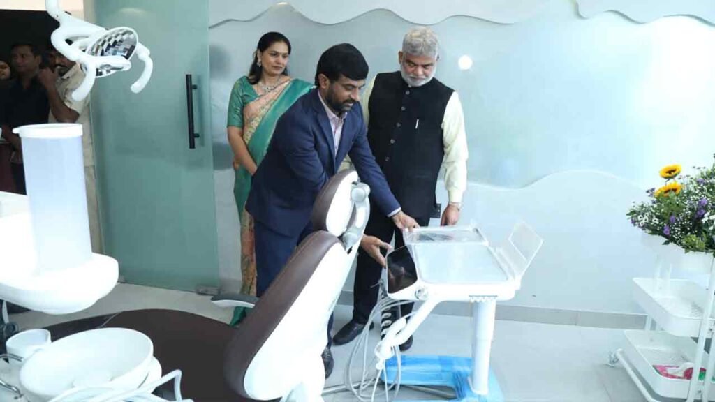 Telangana Assembly Speaker Gaddam Prasad Kumar Inaugurated Vee Dentes in Hyderabad
