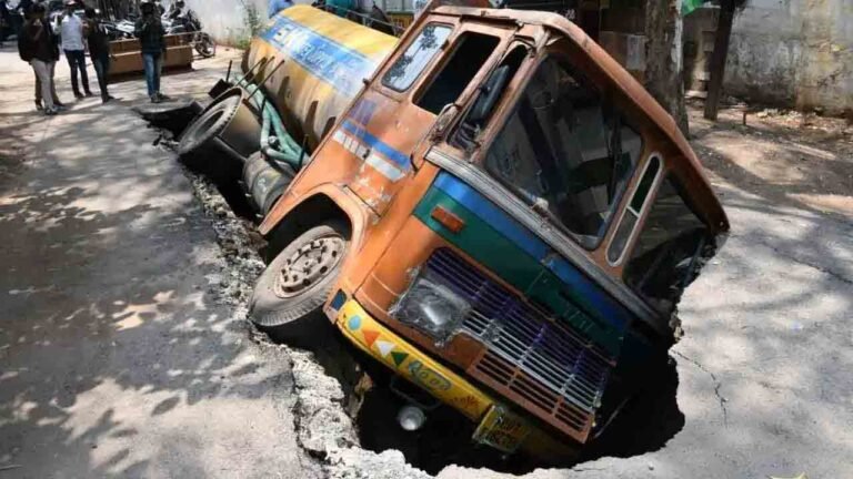 Road Collapsed At Banjara Hills, Water Tanker Crashed