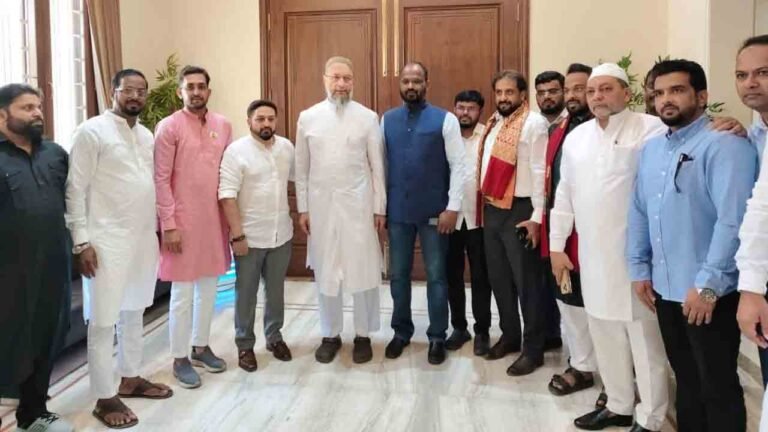AIMIM Holds Strategy Meet In Hyderabad Ahead of Maharashtra Civic Polls