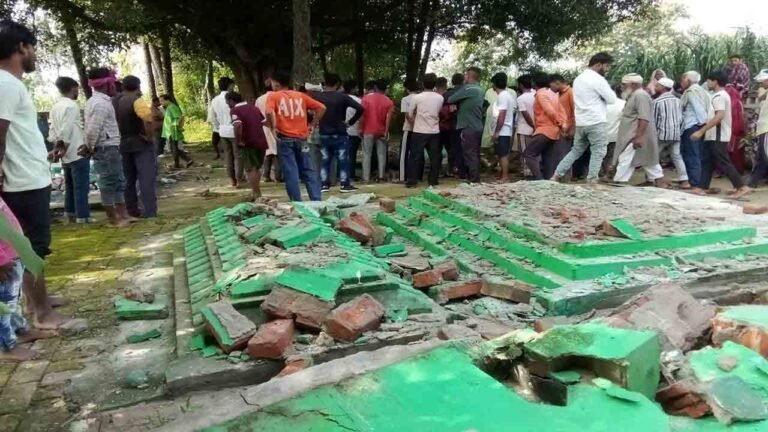 Tension In Meerut As A Mazaar Vandalised