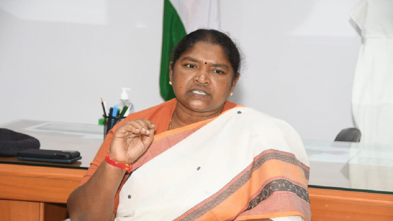 Seethakka Slams BRS: Stating BRS Is Insulting Women