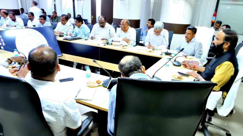 We Must Show Visible Results In All Projects: Minister Uttam To Irrigation Officials