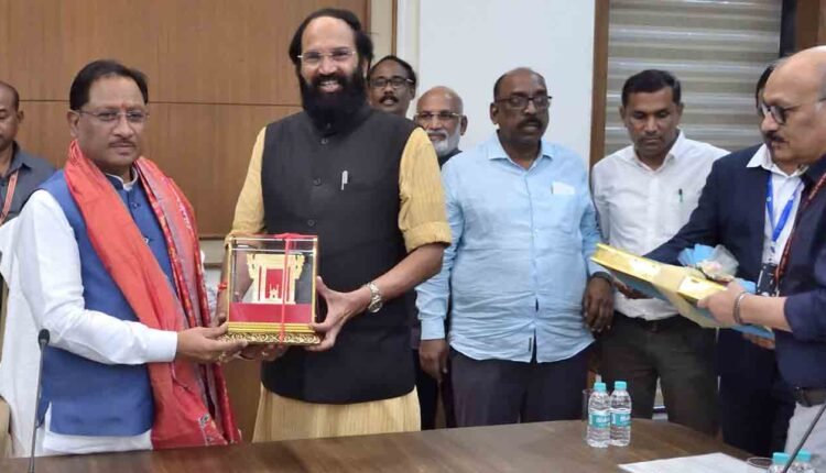 Minister Uttam Convinces Chhattisgarh CM To Give NOC For Sammakka Sagar Project