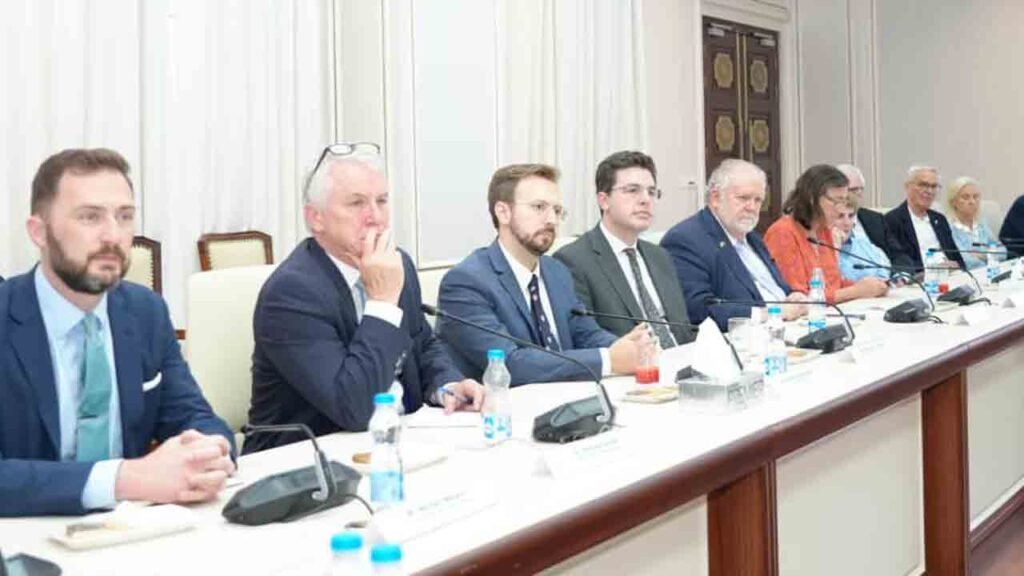 CM Revanth Reddy's Key Meeting With A Group Of American Representatives