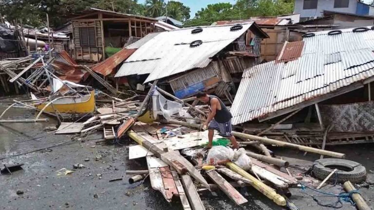 Massive Earthquake Of 7.5 Magnitude Hits Philippines