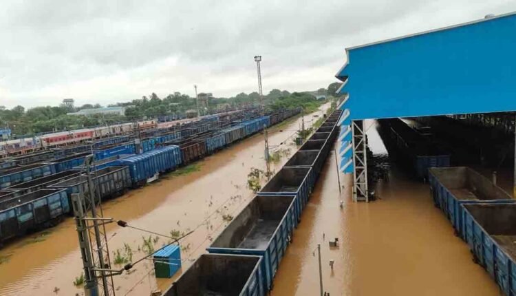 Golconda Express Halted At Dornakal Due To Flooded Tracks
