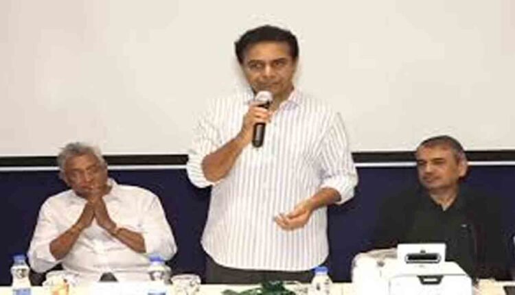 Huwel, BRS Working President, Inaugurates Huwel New Chemistry Lab