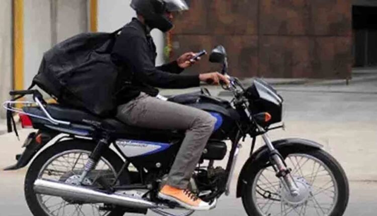 Motorists Using Phones While Driving To Face Rs. 1,000 Fine In Hyderabad