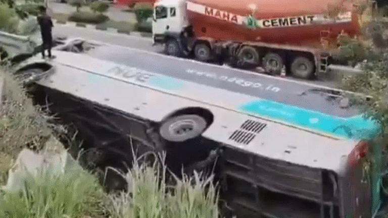 WATCH | Bus Overturns At ORR, Five Injured But All Escaped