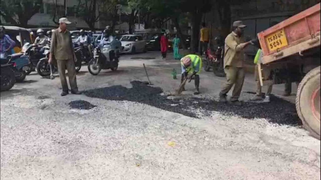 Hyderabad Road Potholes Repaired Across GHMC