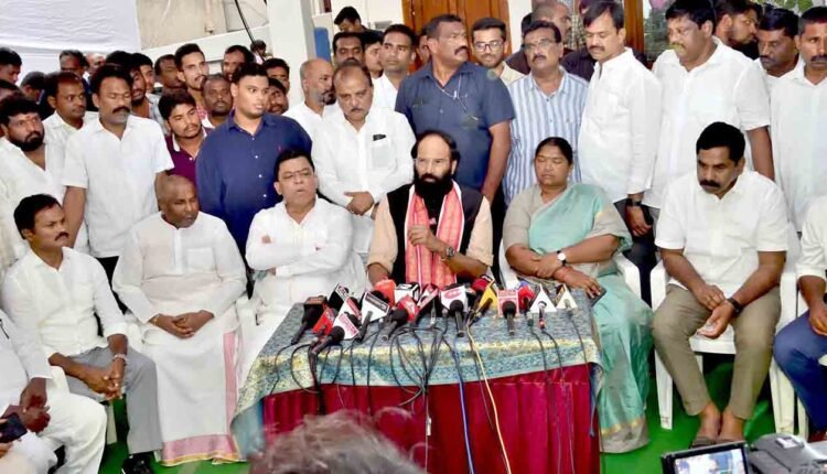 Uttam Kumar Reddy Directs Officials To Fast-Track DPR For Pranahita–Chevella Project With Tummidihatti Barrage