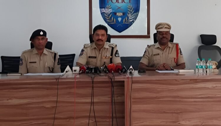 Fake IAS, IPS Officers In Hyderabad, Roaming Around In A Siren Vehicle And Collecting Money