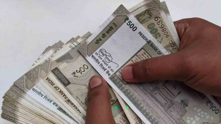 BRS Complains To EC Over Alleged Cash Distribution by Congress