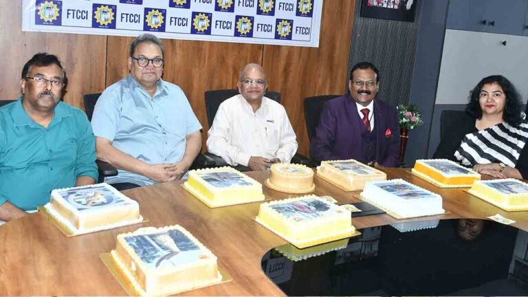 ‘Cake Message’ Campaign Sweetens Traffic Junction Photo Contest