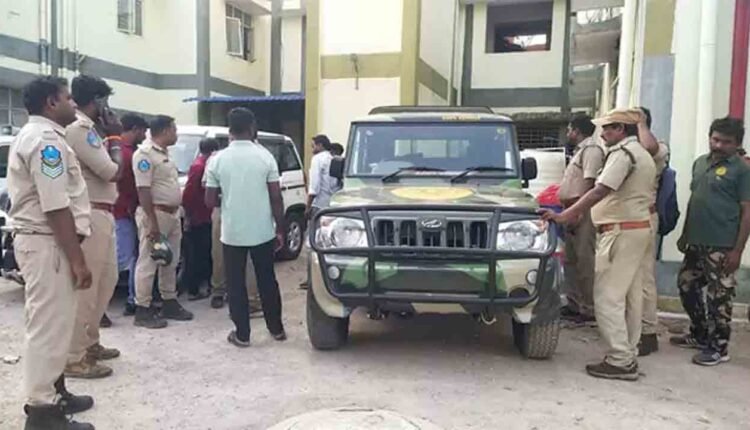 Villagers Attack Forest Officials in Nalgonda, Six Injured