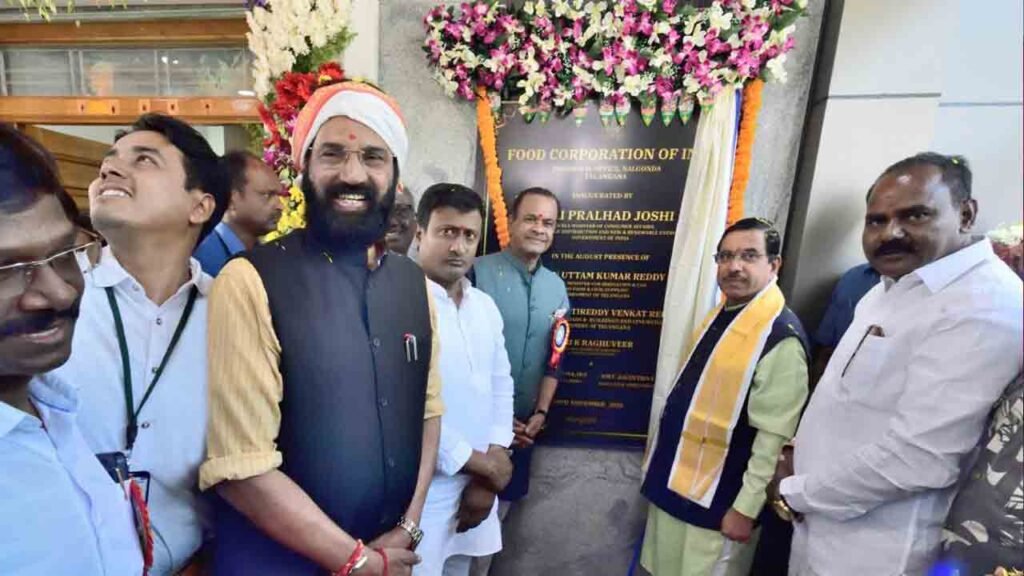 Uttam Kumar Reddy Urges Centre To Clear Dues